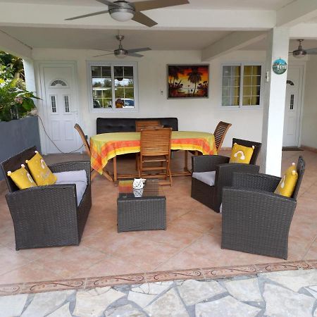 דירות לה למנטין Coquet F2 Climatise Avec Piscine Au Lamentin מראה חיצוני תמונה